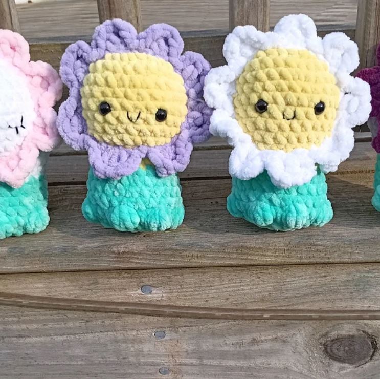 Flower Amigurumi Crochet Pattern – 2-in-1 Crochet Plushie PDF Pattern