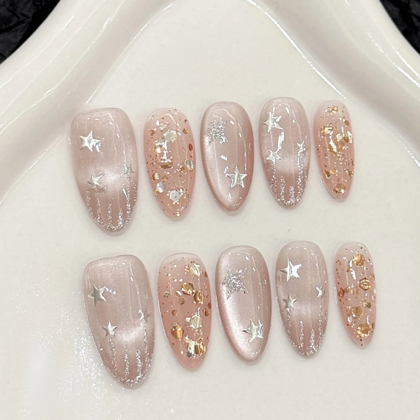 Almond Handmade Press On Nails Romantic Cat's Eye